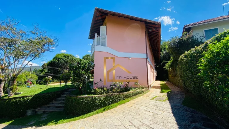 Imagem Casa com 6 quartos e 4 suítes à venda, 348 m² por R$ 1.500.000 - Albuquerque - Teresópolis/RJ