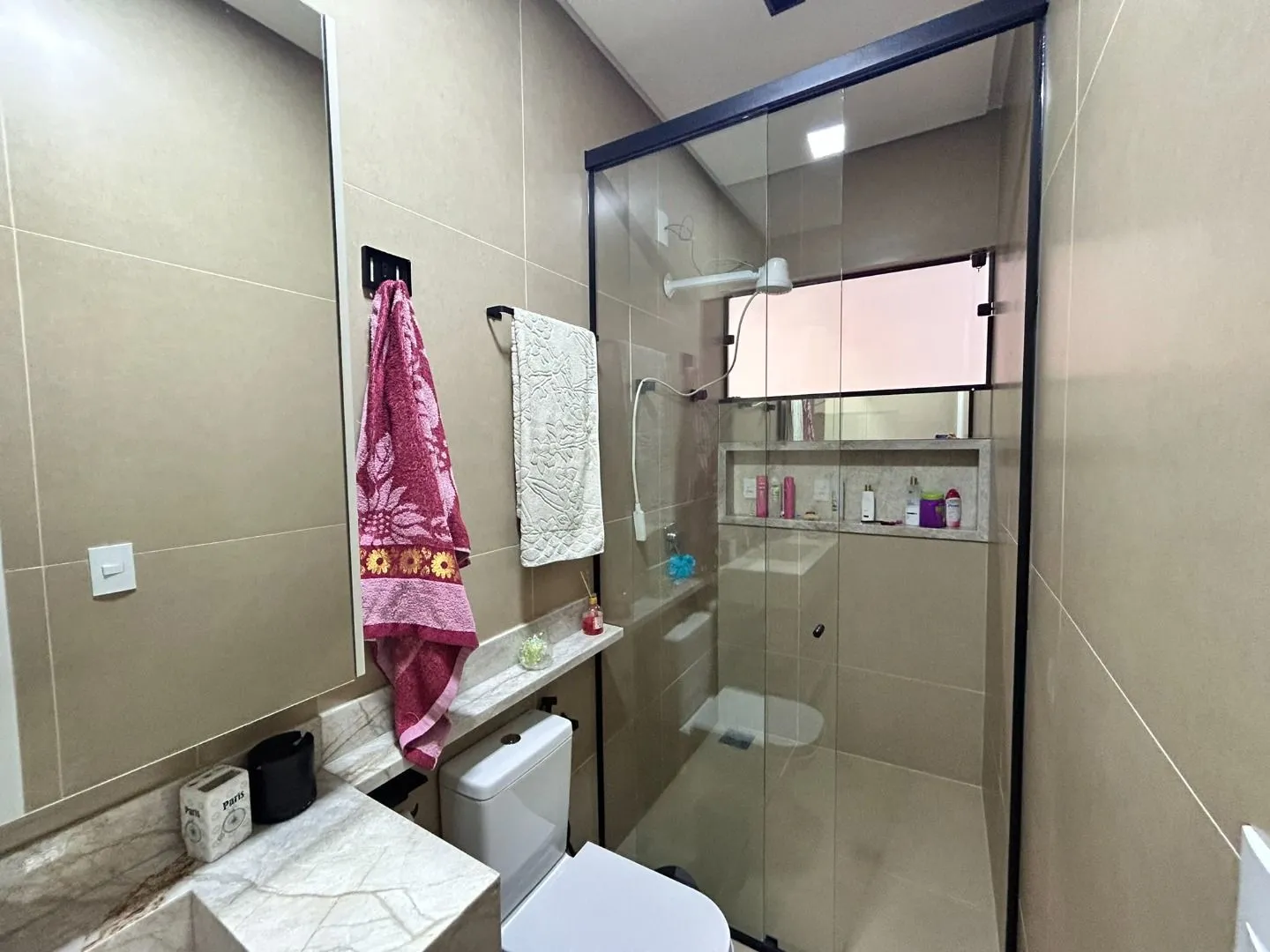 Imagem Casa com 3 dormitórios à venda por R$ 680.000,00 - Laranjeiras - Patos de Minas/MG