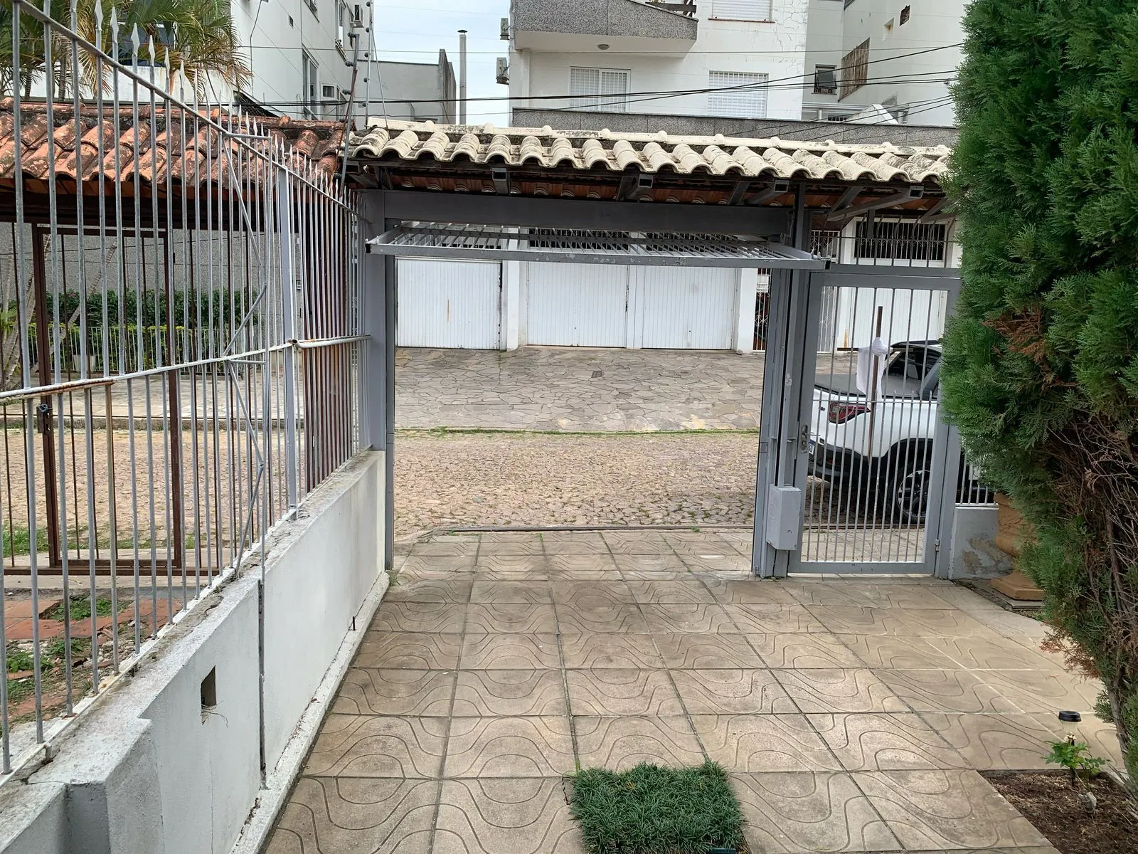 Imagem EXCELENTE SOBRADO À VENDA NO BAIRRO PARTENON - PORTO ALEGRE