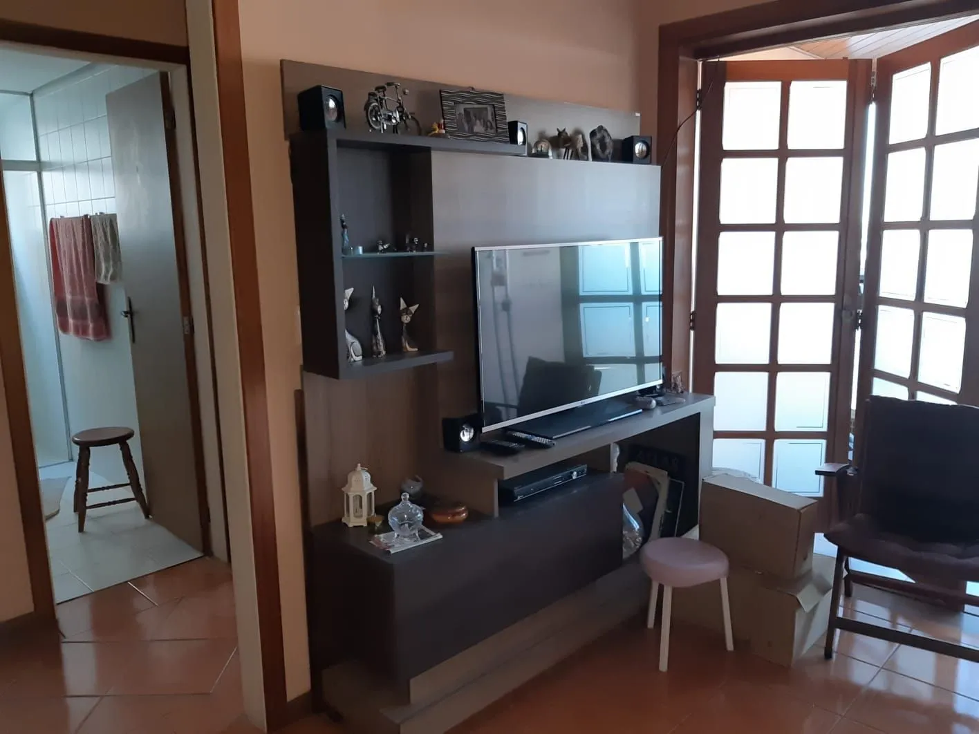 Imagem Apartamento 2 Dormitórios, 1 vaga Dupla de Garagem, Bairro Independência, Porto Alegre-RS