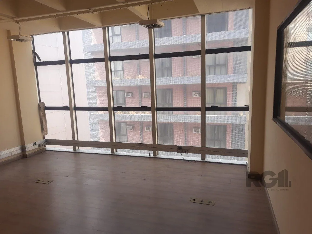 Imagem Sala Comercial à venda Centro Histórico Porto Alegre/RS