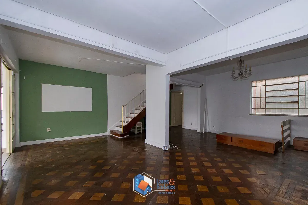 Imagem Sobrado para venda em Aclimação com 3 quartos, 295m²