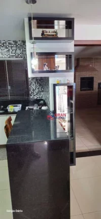Imagem Sobrado mobiliado à venda em Condomínio - São Jos?(C) dos Pinhais