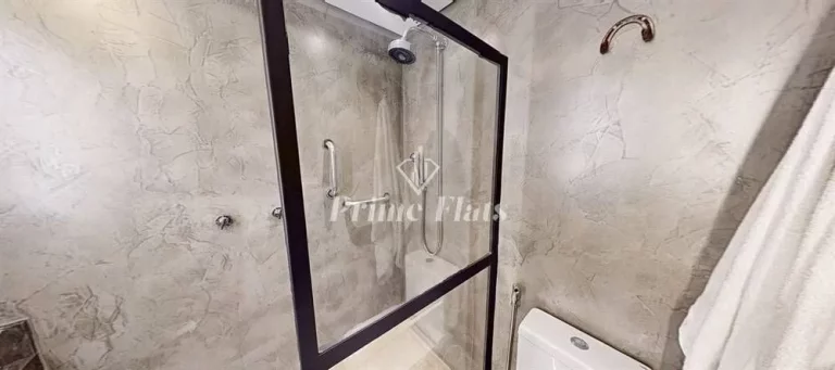 Imagem Flat disponível para venda no Le Premier, com 28m², 1 dormitório e 1 vaga de garagem