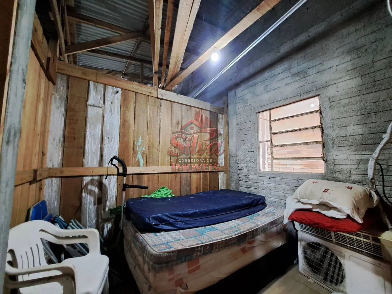 Imagem C139 | Casa 4 dormitórios com pátio cercado em Mariluz
