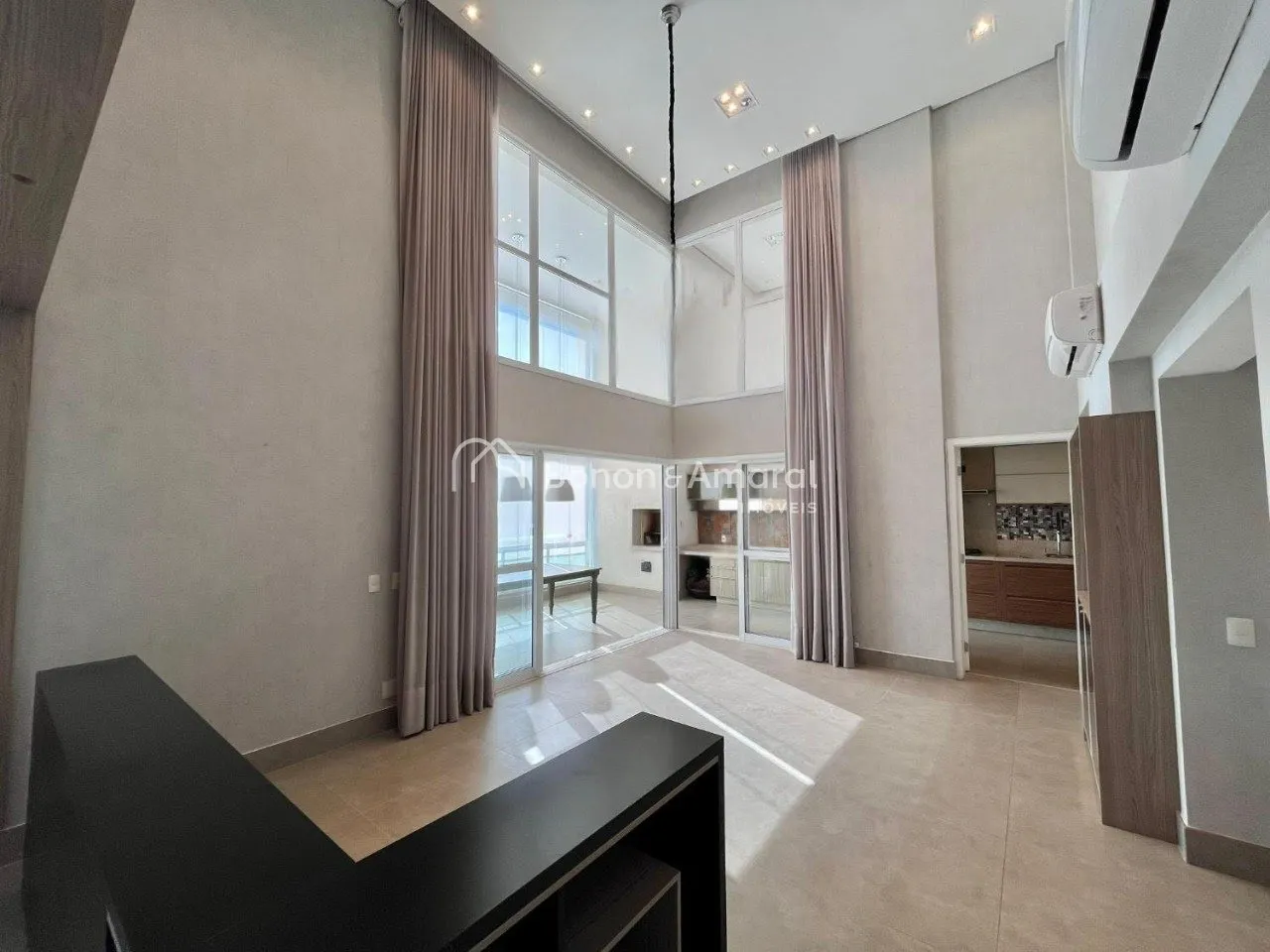 Imagem "Luxuoso Apartamento no Taquaral: Sofisticação, Conforto e Exclusividade"