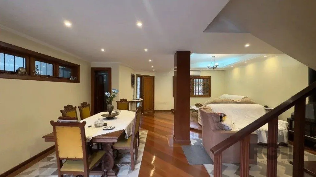 Imagem Casa com 4 quartos no bairro nonoai