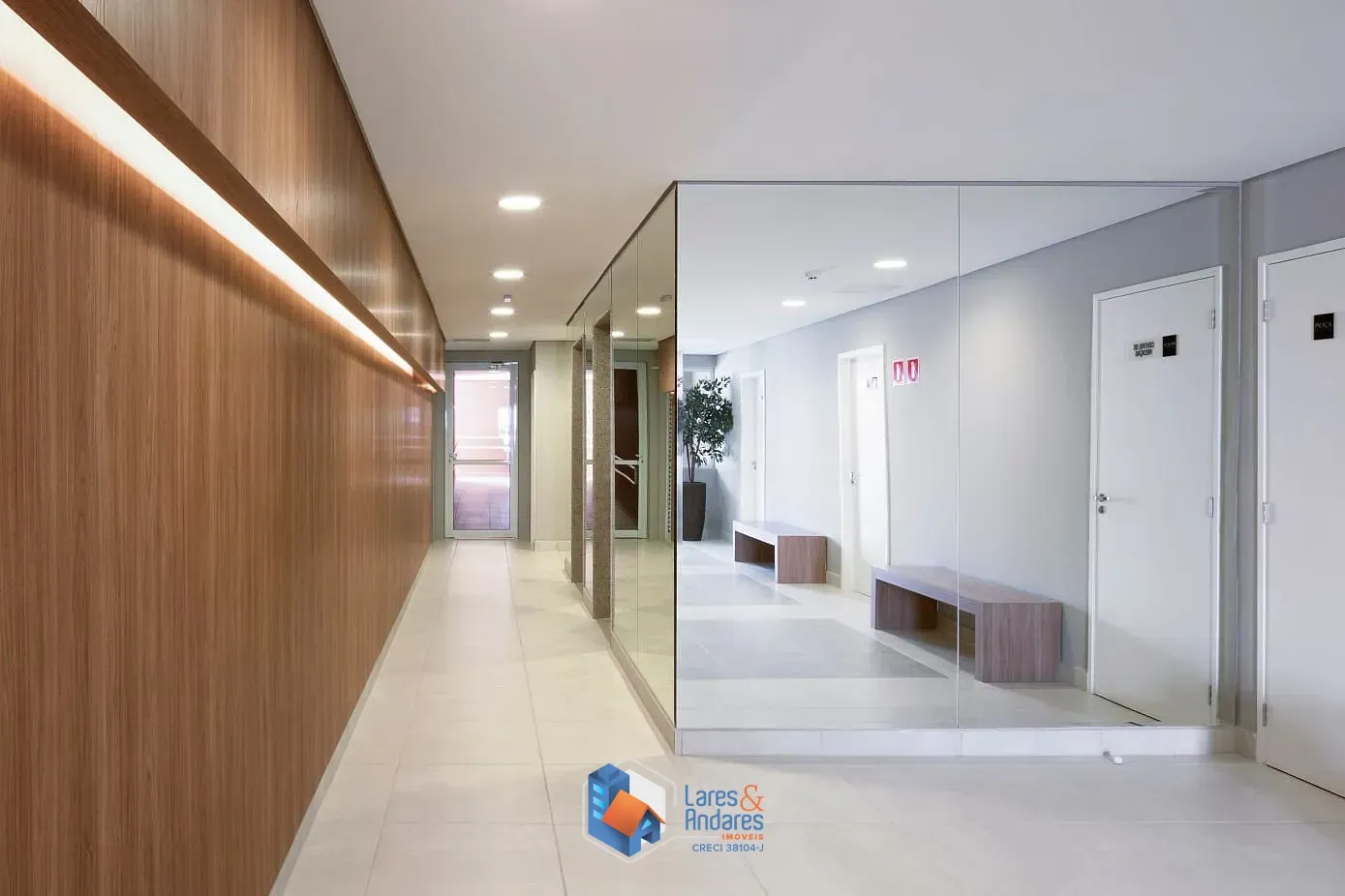 Imagem APARTAMENTO À VENDA COM 48M², MOBILIADO, 2 DORMS, SACADA ENVIDRAÇADA, SOL DA MANHÃ, 1 VG E COM DEPÓSITO, CASA VERDE, SÃO PAULO, SP.