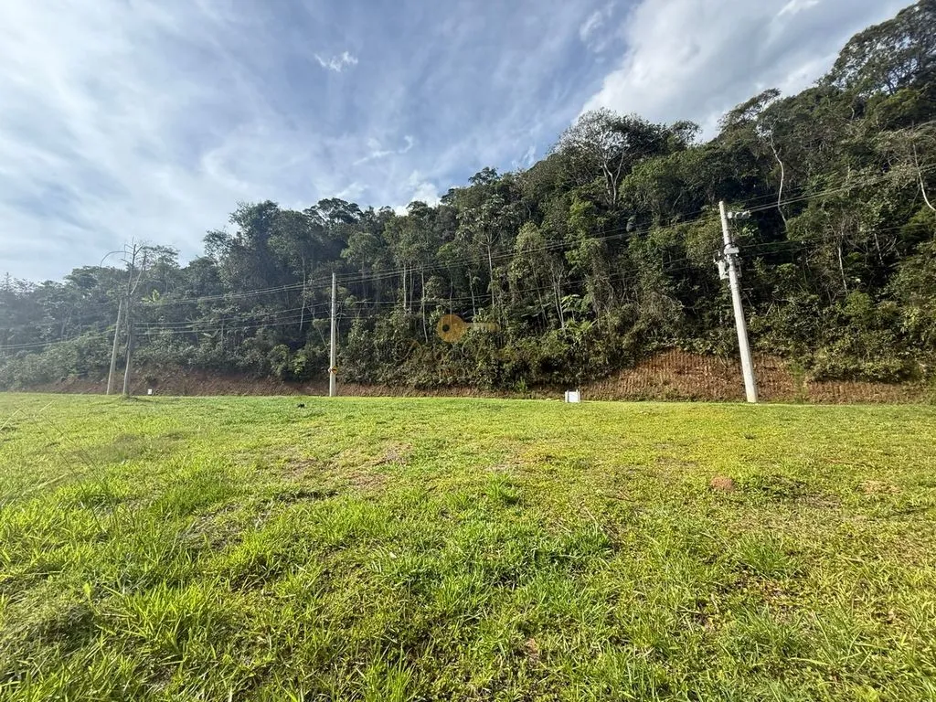 Imagem Terreno em Condomínio para Venda em Teresópolis / RJ no bairro Prata