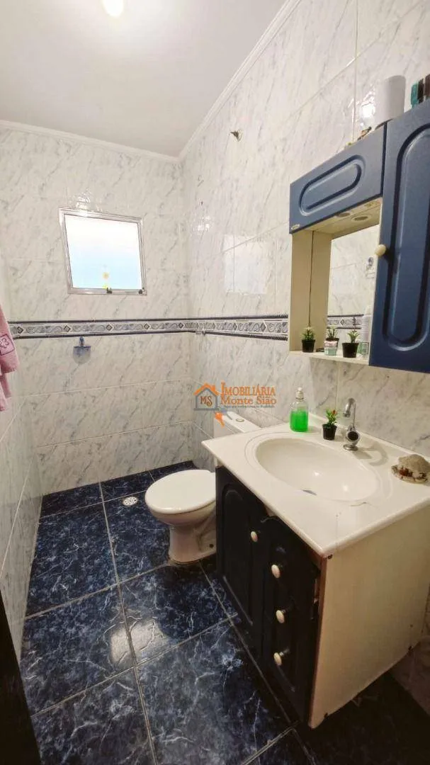 Imagem Sobrado com 3 dormitórios à venda, 155 m² por R$ 580.000,00 - Parque Flamengo - Guarulhos/SP
