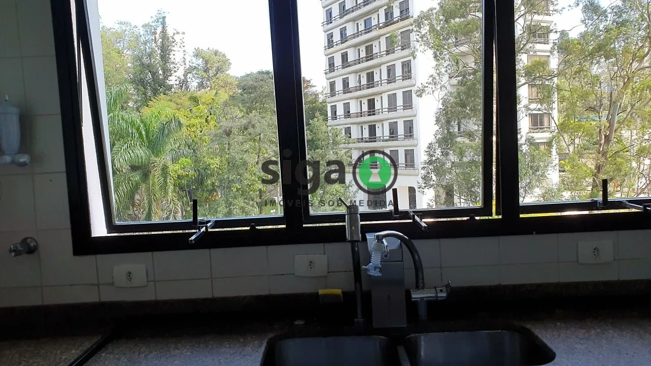 Imagem Apartamento de Alto Padrão no Morumbi - 337m², 4 Suítes, 6 Vagas e Vista Panorâmica