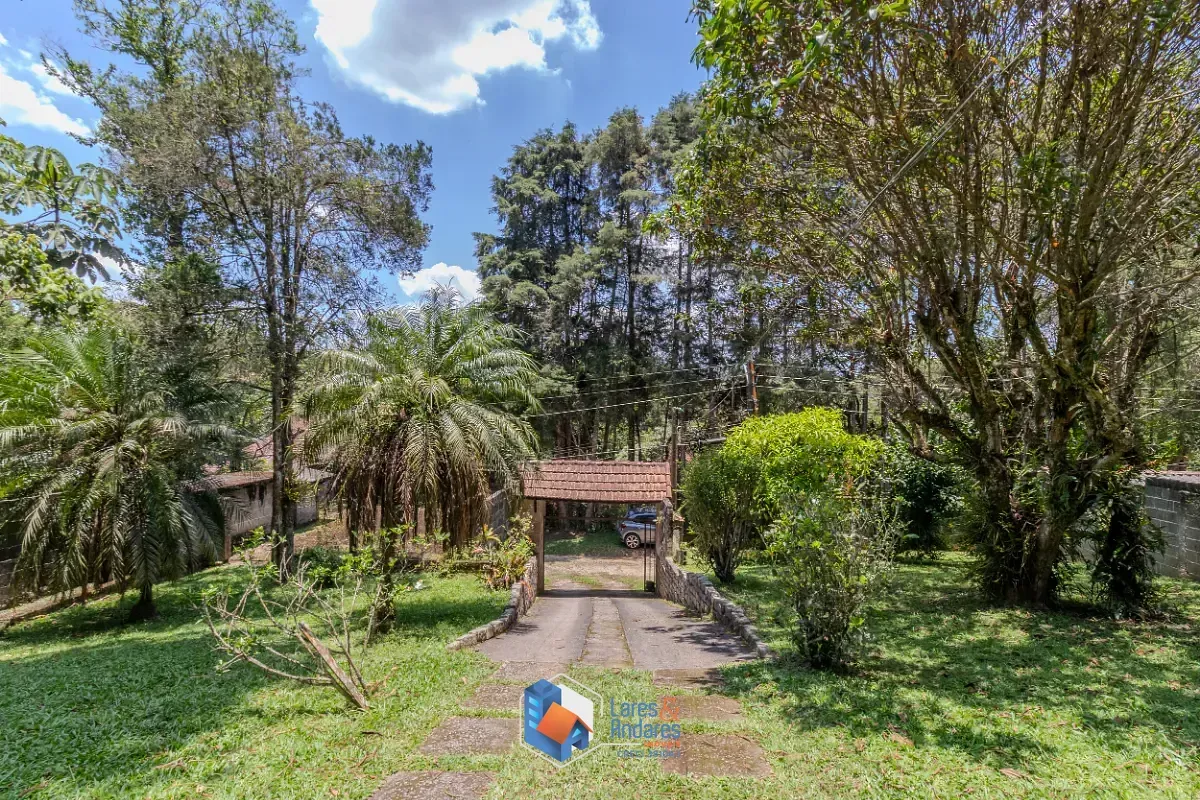 Imagem Casa para venda em Chácara Santo Hubertus com 4 quartos, 277m²