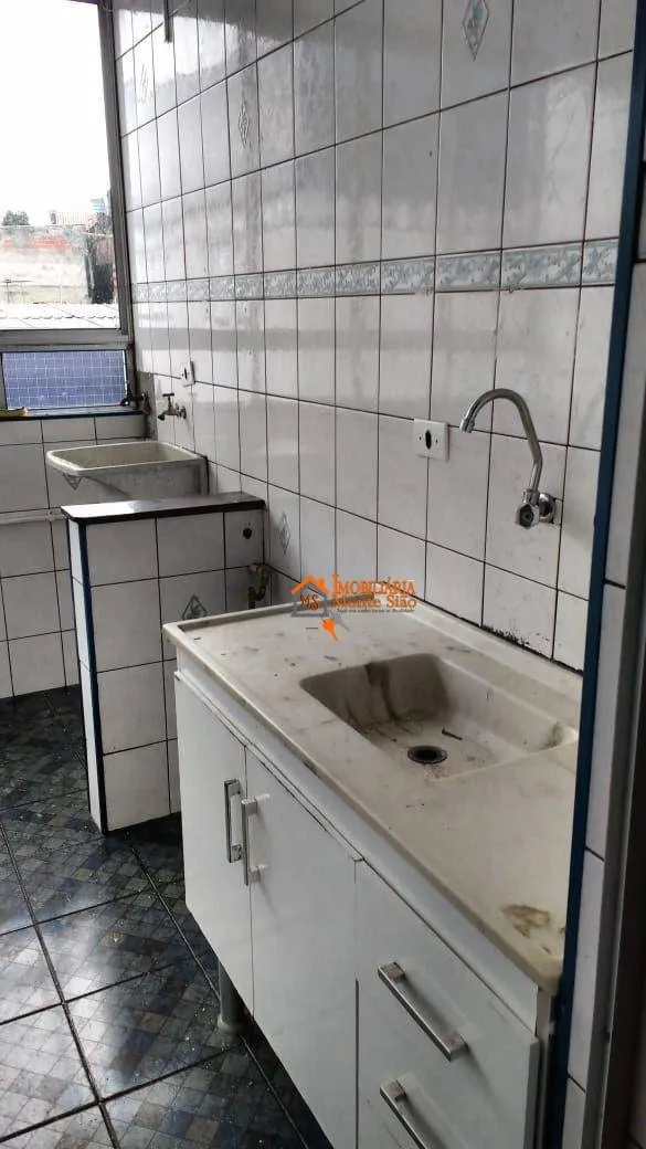 Imagem Apartamento com 2 dormitórios à venda, 53 m² por R$ 200.000,00 - Jardim Valéria - Guarulhos/SP