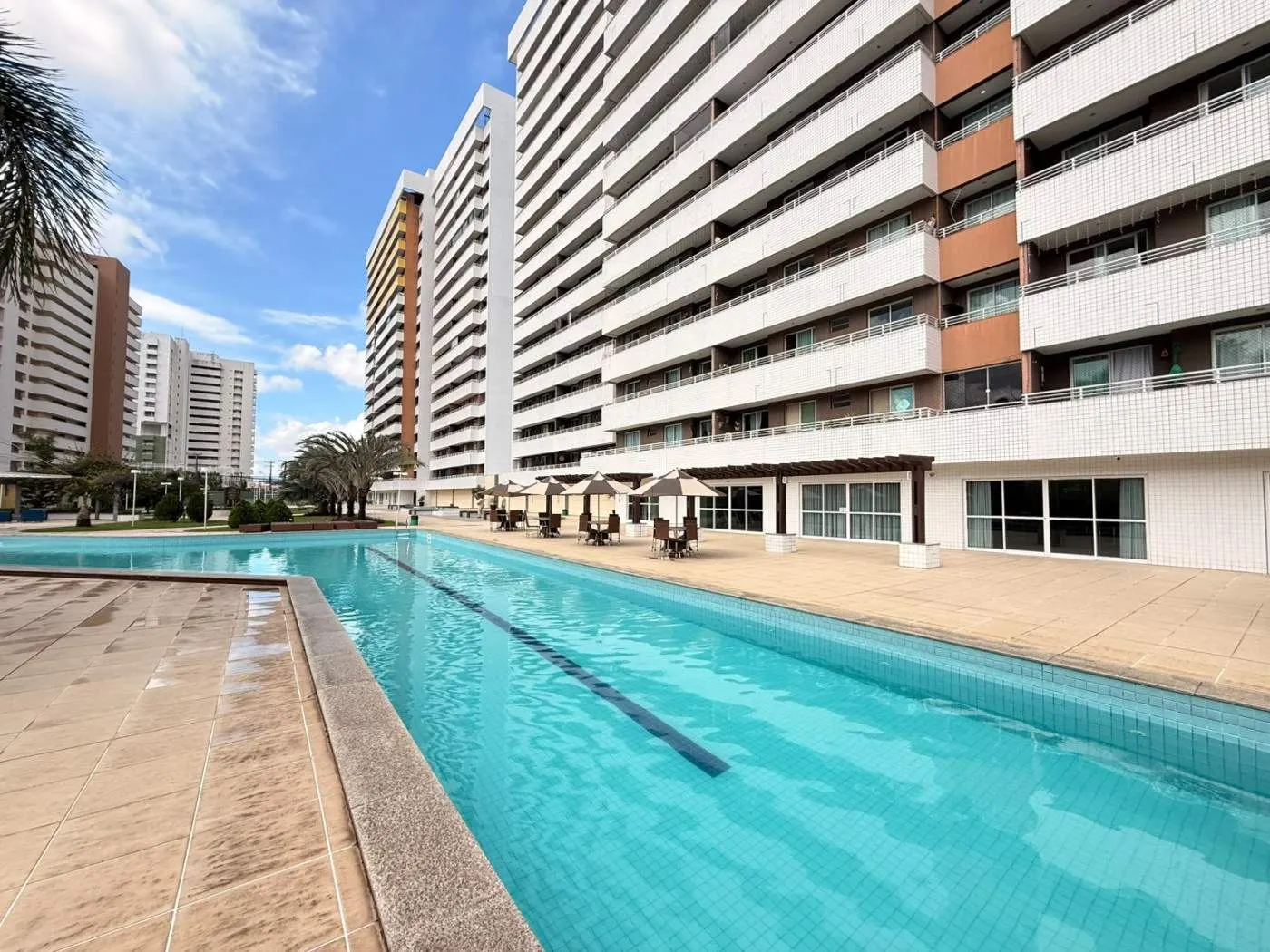 Imagem Apartamento para Venda em Fortaleza, Parquelândia, 3 dormitórios, 2 suítes, 2 banheiros, 3 vagas