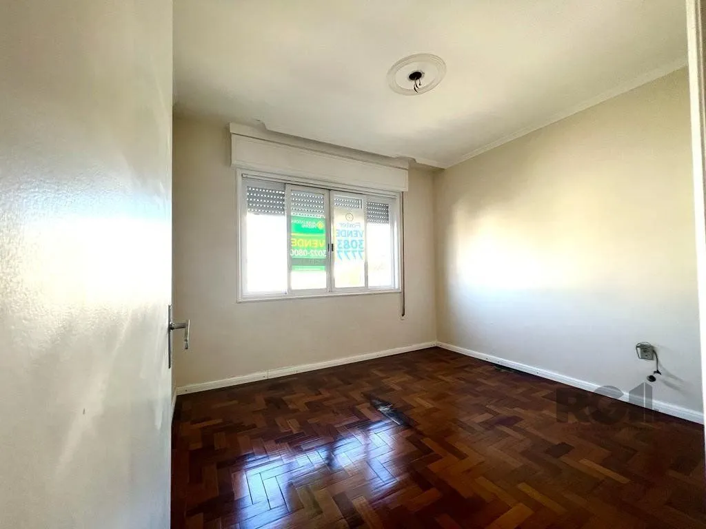 Imagem APARTAMENTO 3 DORMITÓRIOS, 2 VAGAS DE GARAGEM, NO BAIRRO PETRÓPOLIS, POA/RS