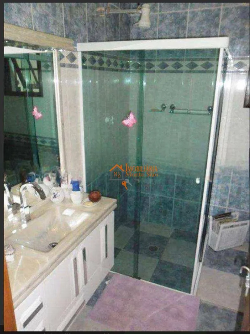 Imagem Sobrado com 3 dormitórios à venda, 250 m² por R$ 550.000,00 - Parque Uirapuru - Guarulhos/SP