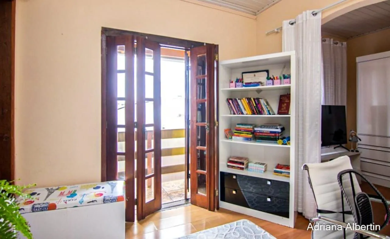 Imagem **Maravilhosa Casa Residencial no Partenon, Porto Alegre, Rio Grande do Sul!**