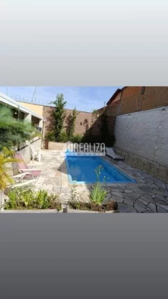 Imagem Casa à venda no bairro Jardim Elza Amuí I em Uberaba