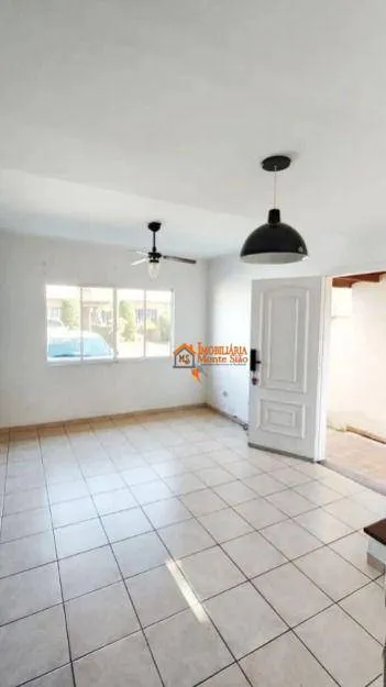 Imagem Sobrado com 3 dormitórios à venda, 90 m² por R$ 446.000,00 - Cidade Aracilia - Guarulhos/SP