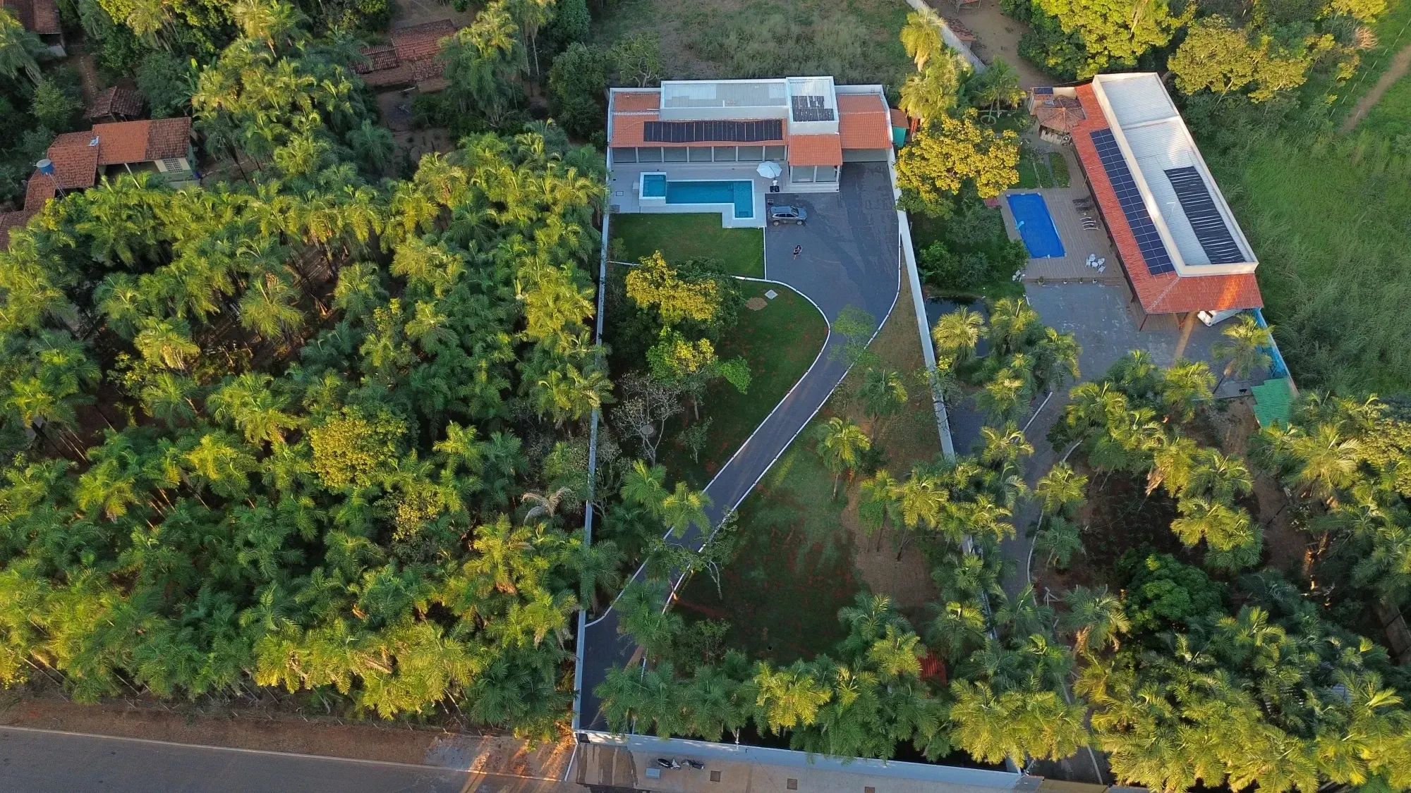 Imagem Chácara com 3 Quartos à Venda, 2.600 m² em Condomínio Cidade das Águas - Hidrolândia