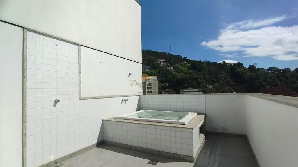 Imagem Cobertura para Venda em Teresópolis / RJ no bairro Agriões