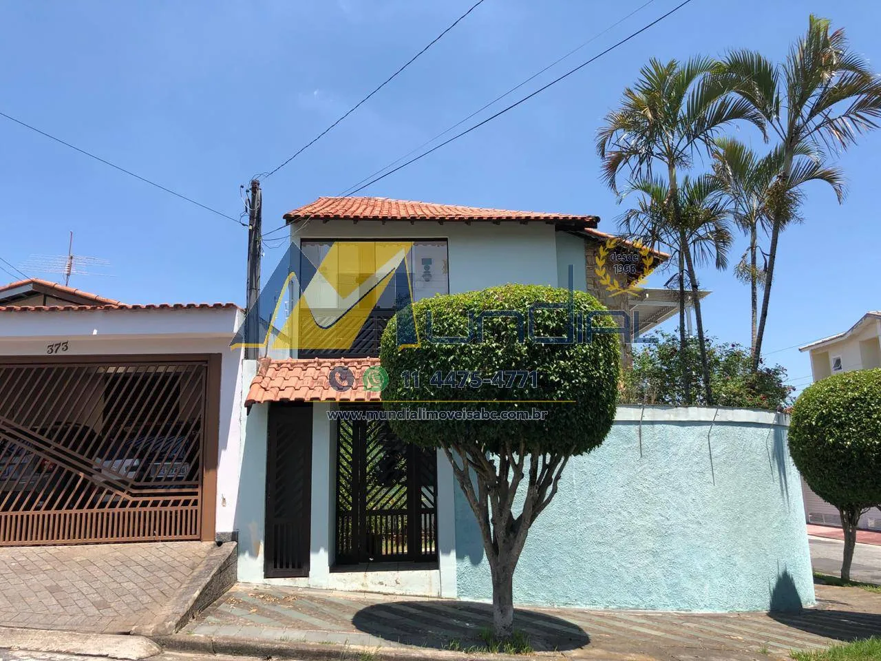 Imagem Sobrado amplo com 3 suítes, renda garantida e 6 vagas cobertas