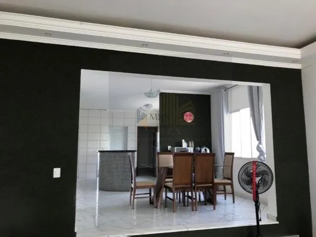 Imagem Casa Térrea em Cond Residencial dos Lagos 5 dorm 3 suítes