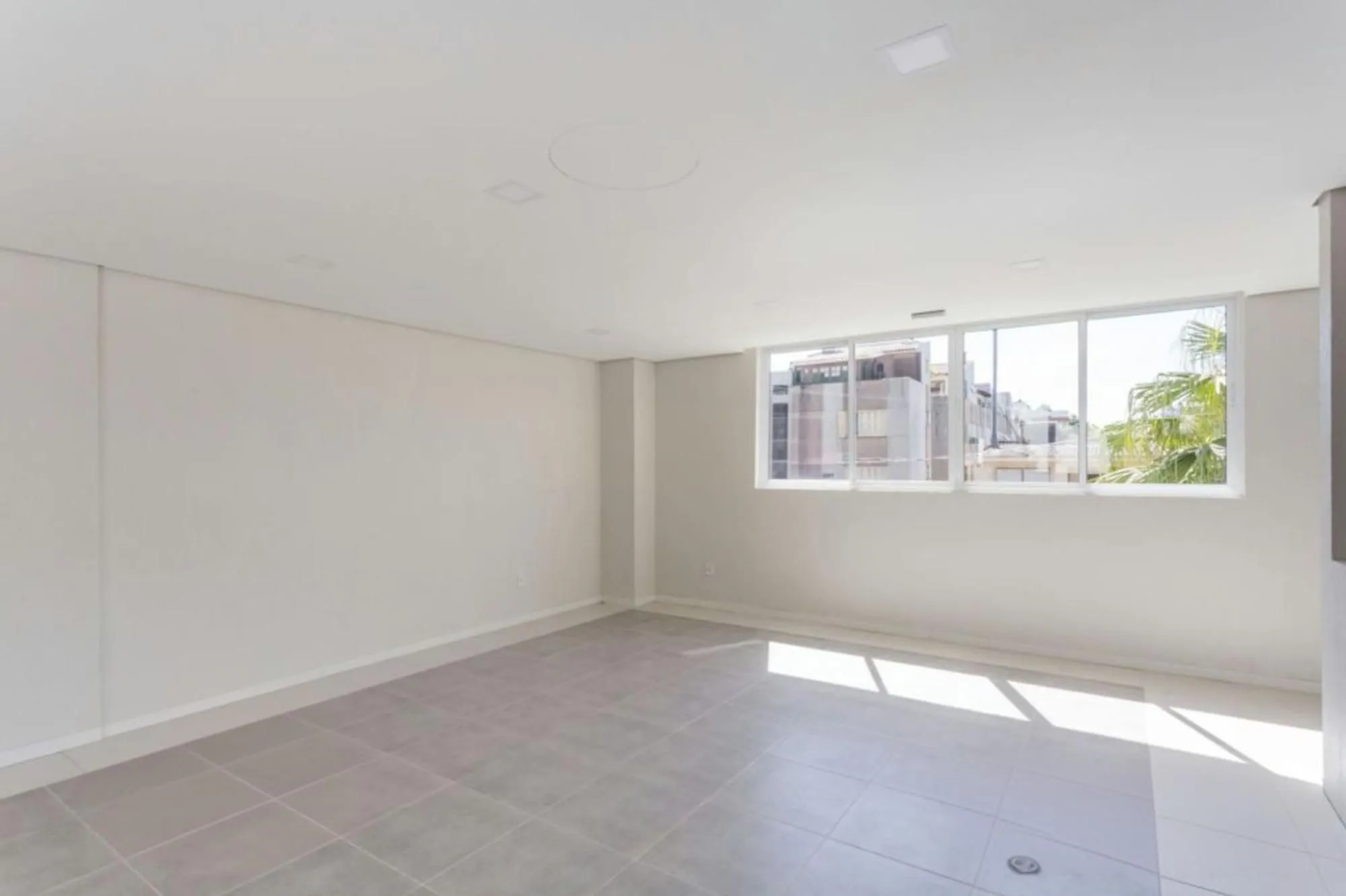 Imagem Apartamento de 1 dormitório á venda no Bairro Santo Antônio, Porto Alegre