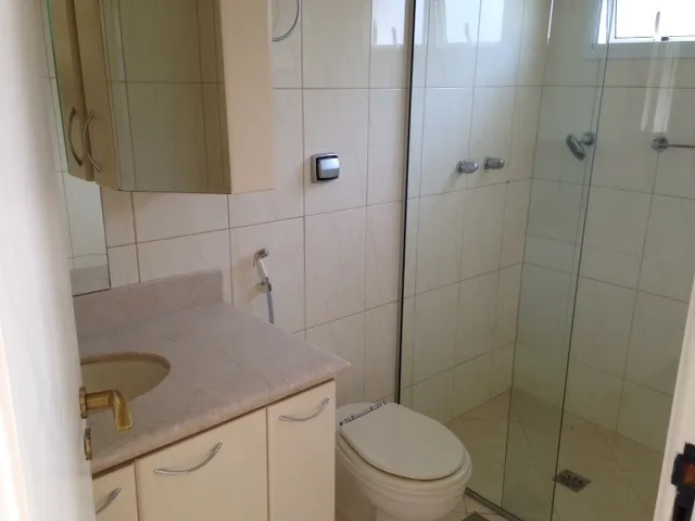 Imagem Luxuosa Casa no Condomínio Alphaville 1 Campinas para Locação - 5 Suítes, Piscina, Sauna e Jacuzzi