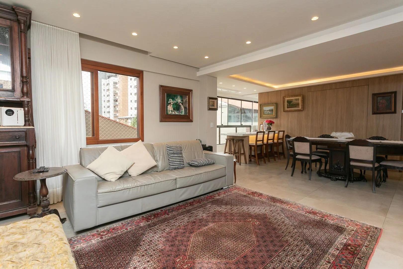 Imagem Apartamento alto padrão à venda na Bela Vista - 200m² privativos