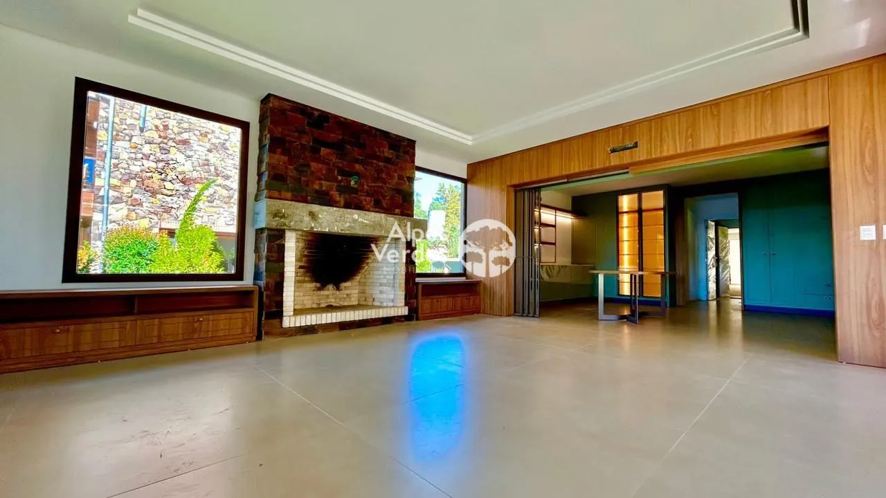 Imagem Vende-se Casa de Alto Padrão, Condomínio Laje de Pedra