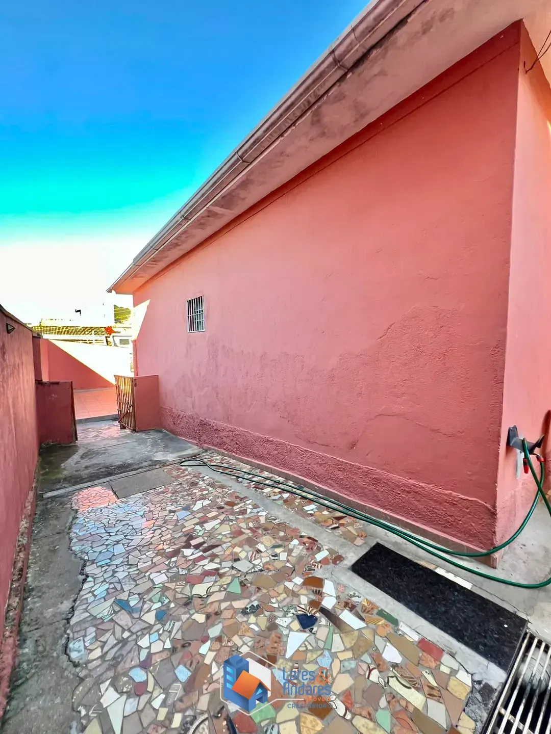 Imagem Casa para venda em Vila dos Remédios com 2 quartos, 330m²