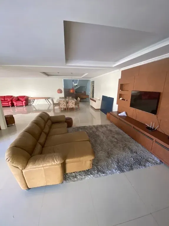 Imagem Casa com 5 Quartos à Venda ou Locação, 858 m² em De Lourdes - Fortaleza