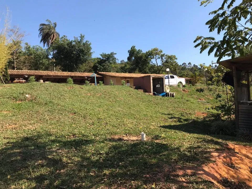 Imagem Otima chácara a venda em Itatiaiuçu/MG , Área com aproximadamente 2.000m²