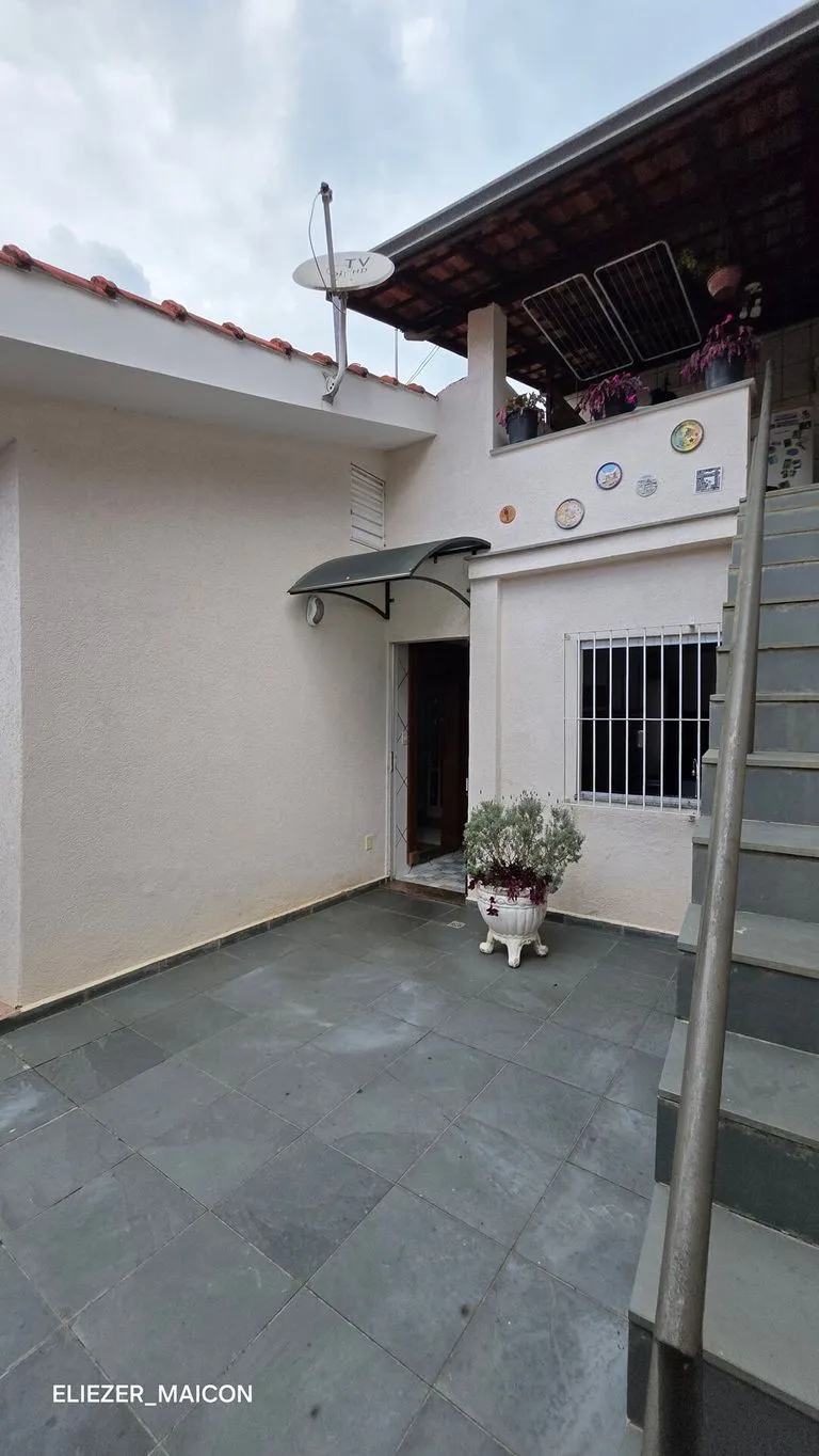 Imagem Casa à Venda com 2 quartos no bairro São João, em Poços de Caldas - MG