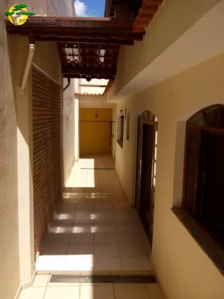 Imagem CASA C/ 3 DORMS, 2 SUITES E 2 VAGAS NO LAUZANE PTA EM RUA SEM SAÍDA