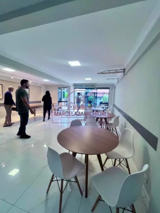 Imagem Apto 2 quartos, 2 banheiros, fechamento de varanda, armários cozinha,1 vaga