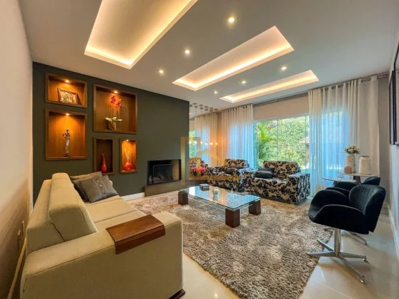 Imagem Casa com 4 dormitórios à venda, 192 m² por R$ 1.295.000 - Pimenteiras - Teresópolis/RJ