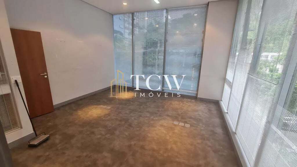 Imagem Sala Comercial à Venda em Pinheiros | 424 m² | Av. Brg. Faria Lima | São Paulo/SP