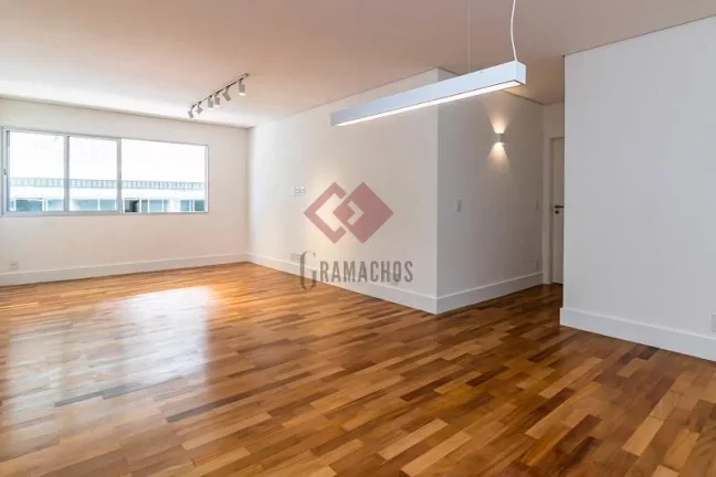 Apartamento à Venda, 3 Quartos, 150 m2 - Jardim Paulista, São Paulo | Gramachos