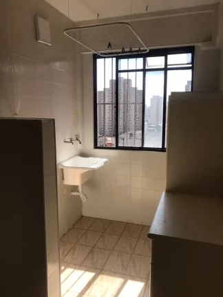 Imagem Ótima localização - Apartamento Andar Alto de 2 dormitórios e 1 vaga de garagem ao Lado da Estação Brás