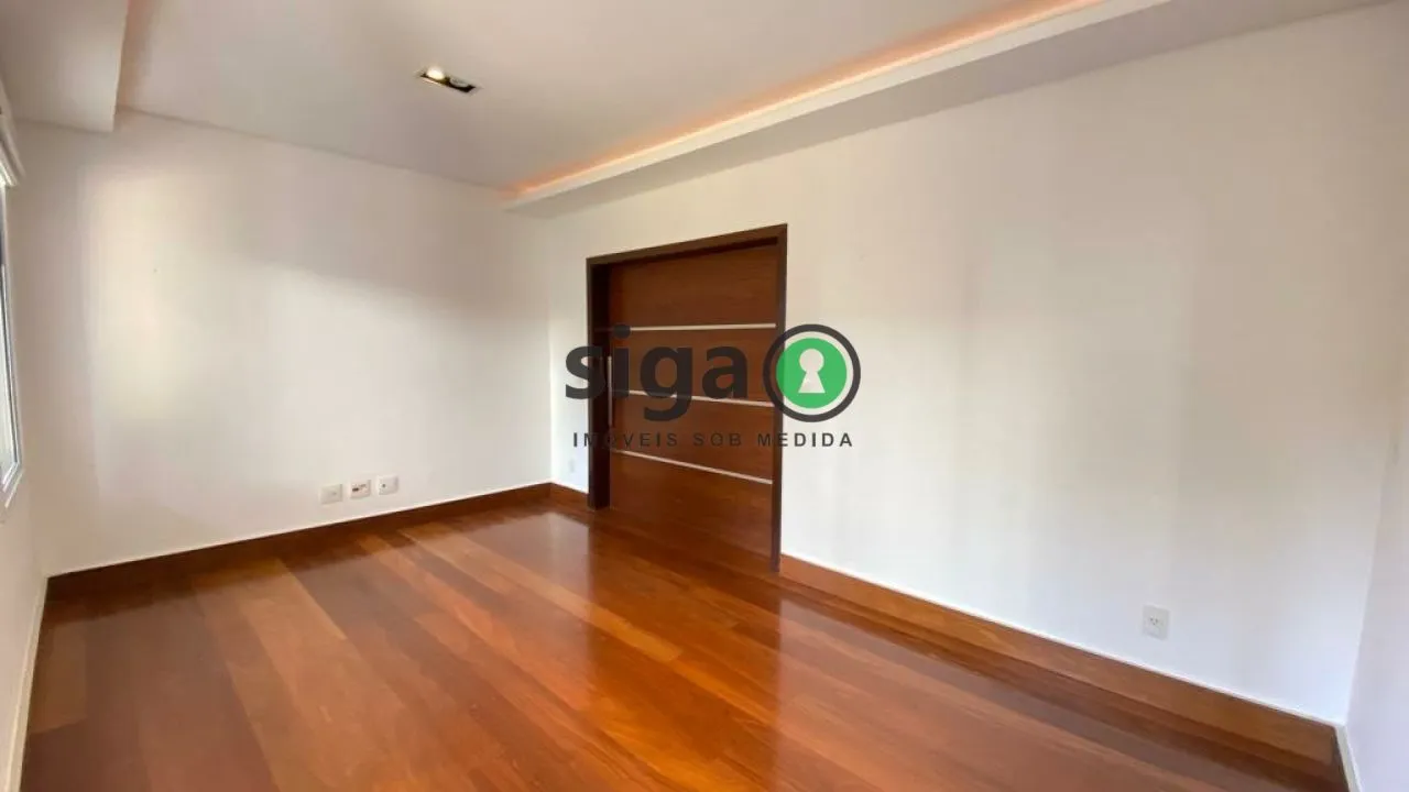 Imagem CASA DE CONDOMÍNIO À VENDA NO BROOKLIN | 608M² | 4 SUÍTES | ALTO PADRÃO | RUA JOB LANE