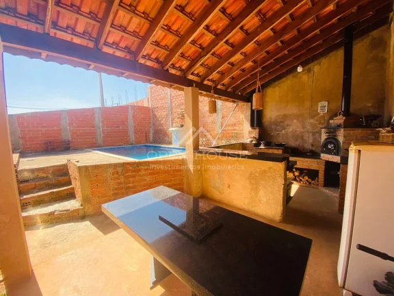 Imagem CASA PADRÃO COM PISCINA PASSANDO DÍVIDA