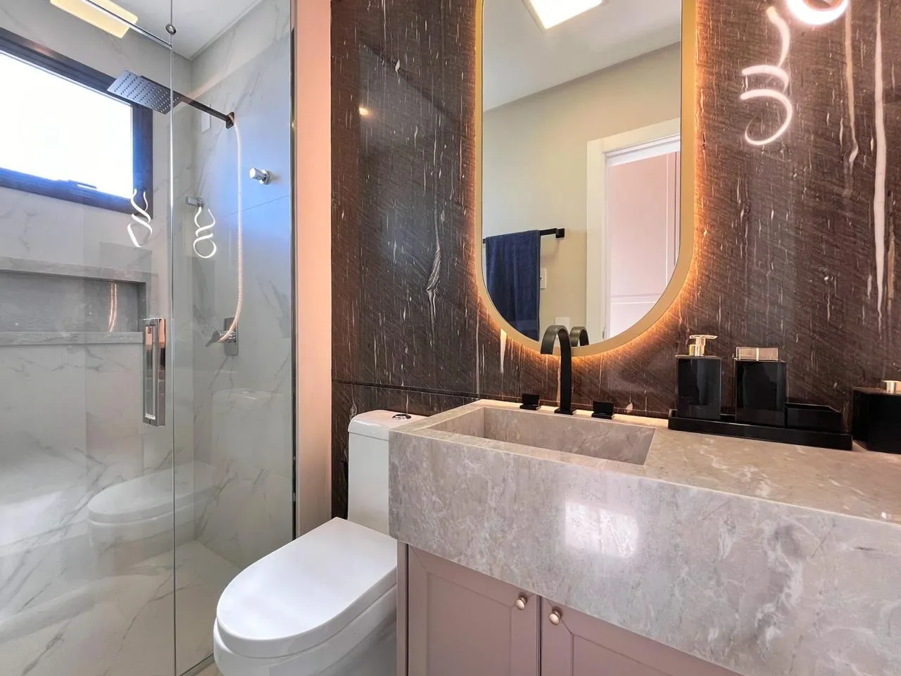 Imagem Apartamento com vista para o mar à venda com 186m2 por R$ 6.500.000,00