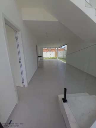 Imagem Casa de luxo em condomínio à venda em Camaçari-BA, Vila de Abrantes: 4 quartos, 4 suítes, 2 salas, 1 banheiro, 3 vagas, 148m².