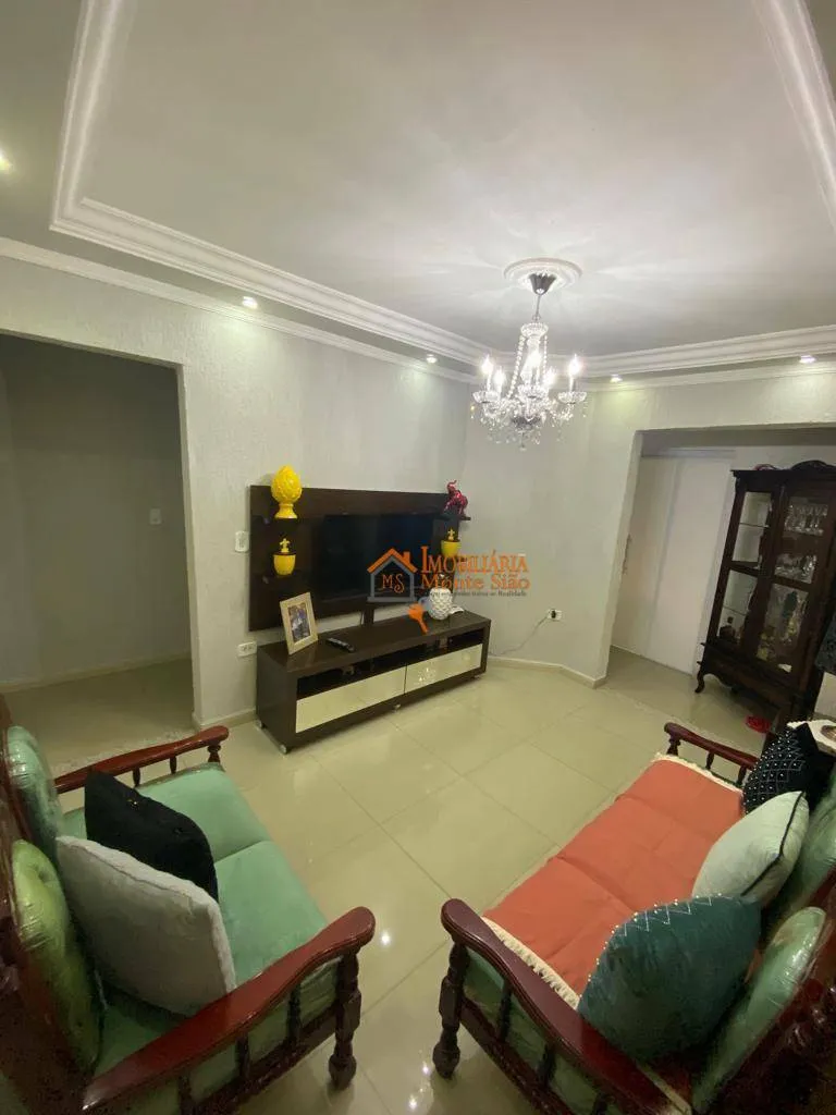 Imagem Sobrado com 6 dormitórios à venda, 300 m² por R$ 900.000,00 - Vila Nova Bonsucesso - Guarulhos/SP
