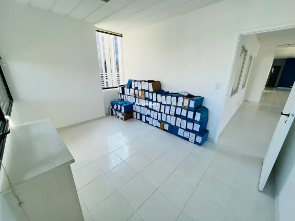 Imagem Conjunto comercial com 220m² para locação próximo a Berrini.