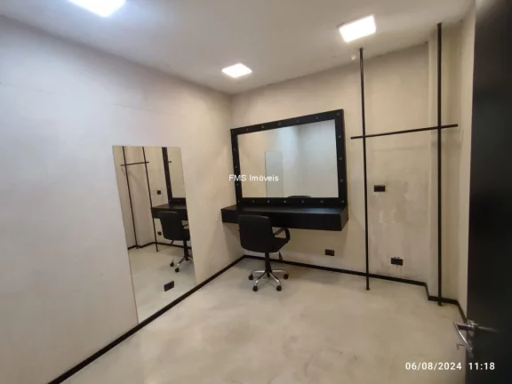 Imagem Casa comercial com 240m² no Jardim América.