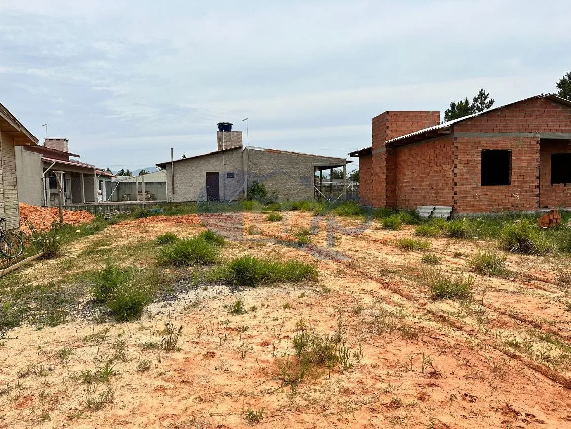 Terreno a venda com 300m² na praia Rondinha no Arroio do Sal/RS