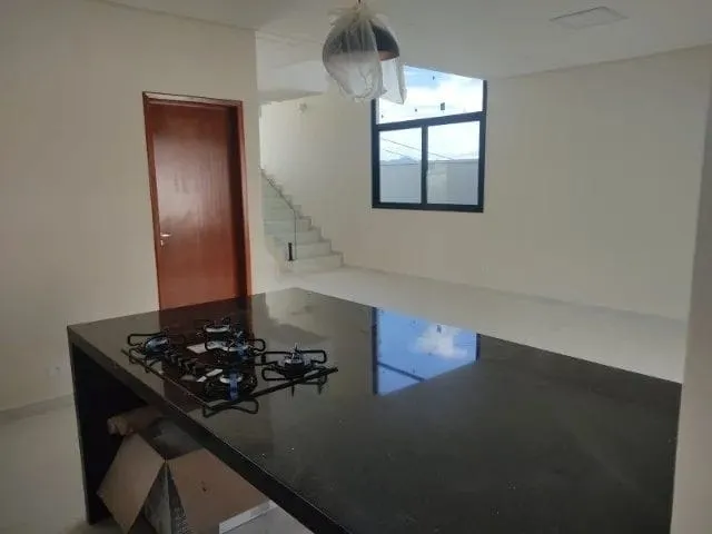 Imagem Casa à venda 3 Quartos, 2 Suites, 2 Vagas, 250M², Parque Residencial Maria Elmira, Caçapava - SP | Residencial Malibu
